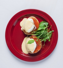 Eggs Benedict with “La Crêpe” chef’s salted salmon